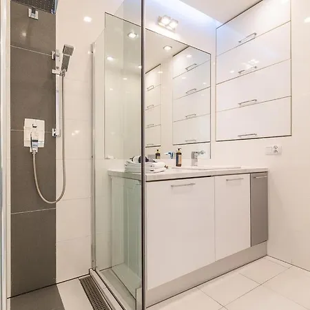 Chlodna 15 By Homeprime Apartament
