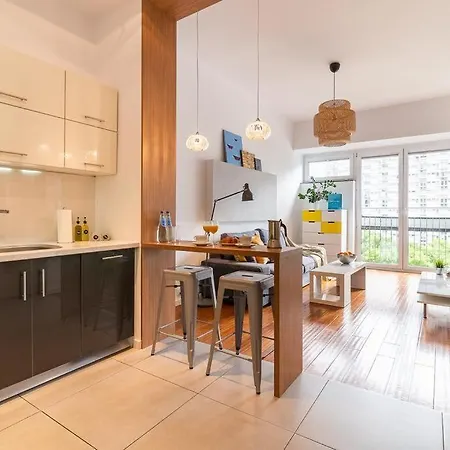 Apartment Chlodna 15 By Homeprime Warsaw