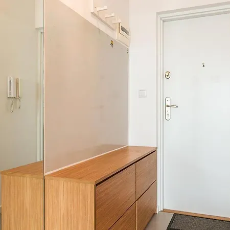 Chlodna 15 By Homeprime Apartment *
